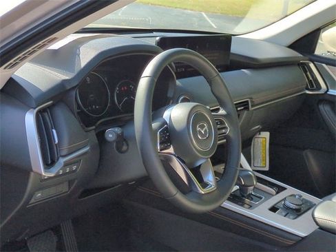 New 2025 MAZDA CX-90 3.3 Turbo w/ Preferred Package image 10
