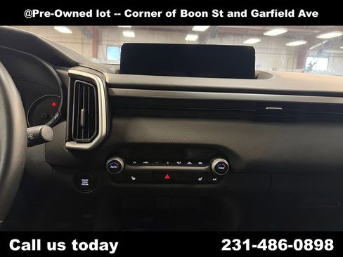 Used 2024 MAZDA CX-50 AWD 2.5 S w/ Preferred Package image 19