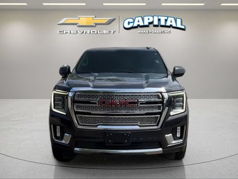 Used 2023 GMC Yukon XL SLT AWD/4WD image 8