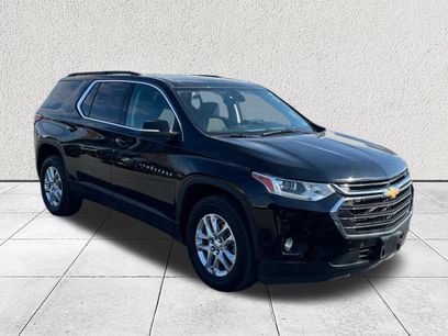 Used 2021 Chevrolet Traverse LT