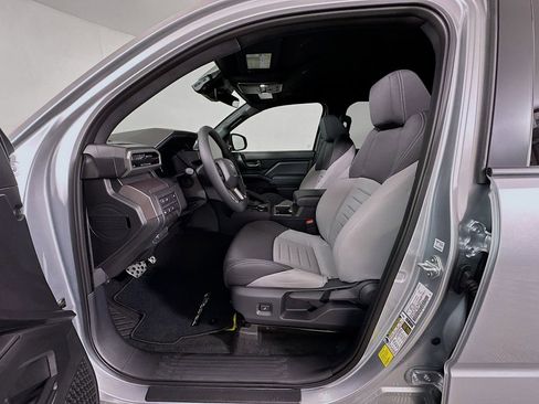 Certified 2025 Toyota Tacoma TRD Sport image 20