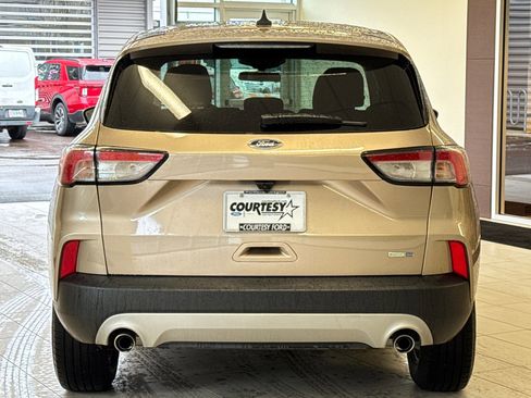 Certified 2020 Ford Escape SE image 5