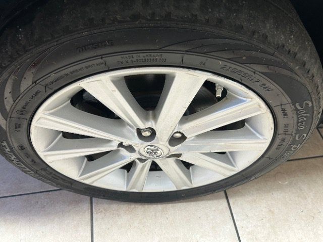 Used 2013 Toyota Camry XLE FWD image 15