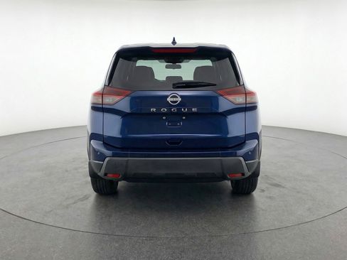 Used 2025 Nissan Rogue SV image 7