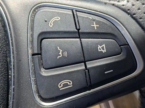 Used 2018 Mercedes-Benz GLC 300 image 12