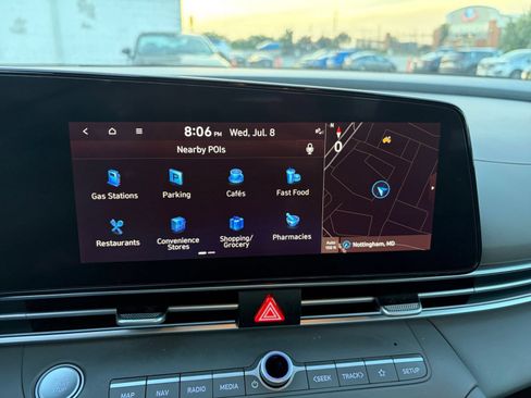 Used 2025 Hyundai Elantra SEL FWD image 18