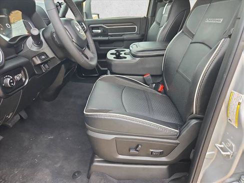 Used 2026 RAM 2500 Laramie AWD/4WD image 15