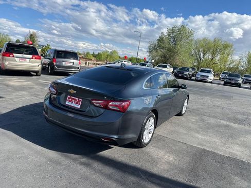 Used 2020 Chevrolet Malibu LT FWD image 12