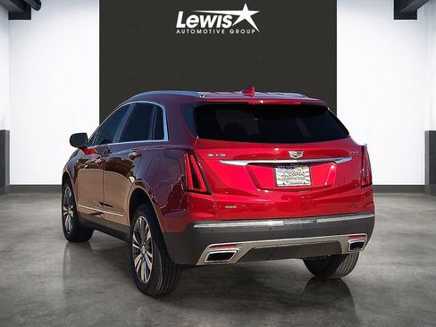 Used 2021 Cadillac XT5 Premium Luxury AWD/4WD image 3