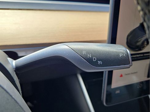 Used 2019 Tesla Model 3 Standard Range Plus image 29