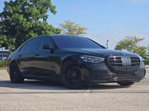 Used 2022 Mercedes-Benz S 500 4MATIC image 2