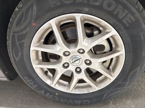 Used 2023 Chrysler Pacifica Touring-L image 40