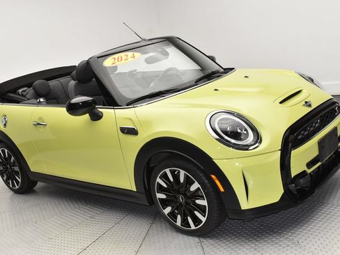 Used 2024 MINI Cooper S FWD image 30
