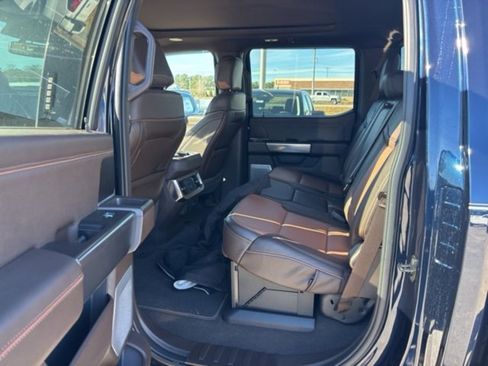 Used 2023 Ford F250 King Ranch image 11