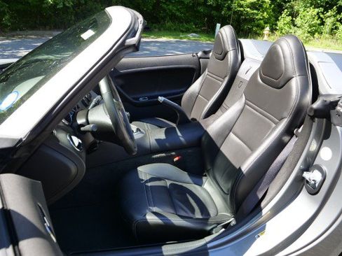 Used 2007 Pontiac Solstice Convertible w/ Premium Package RWD image 3