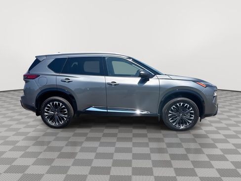 Certified 2026 Nissan Rogue Platinum w/ Tech Package AWD/4WD image 10