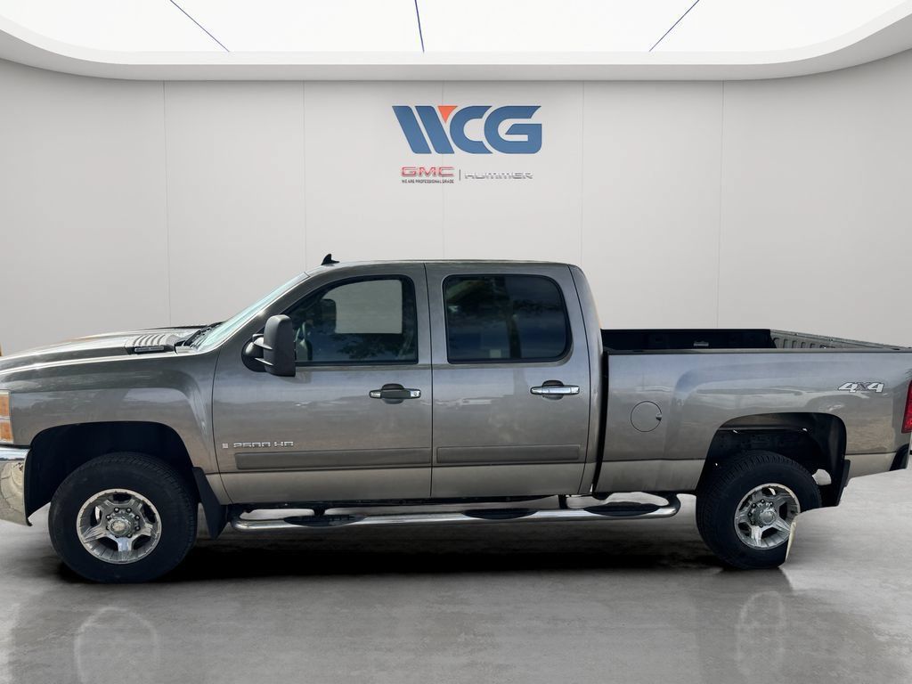 Used 2008 Chevrolet Silverado 2500 LTZ w/ Safety Package AWD/4WD image 6