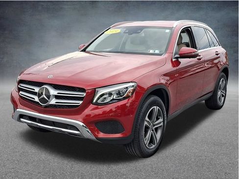 Used 2019 Mercedes-Benz GLC 300 4MATIC image 3