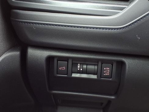 Used 2025 Subaru Forester Premium image 15