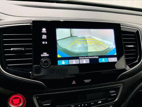 Used 2023 Honda Passport TrailSport image 19