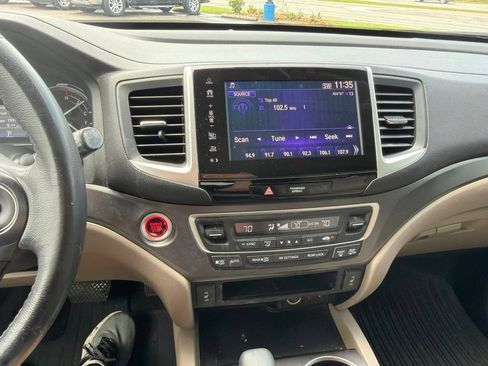 Used 2017 Honda Pilot EX-L image 10