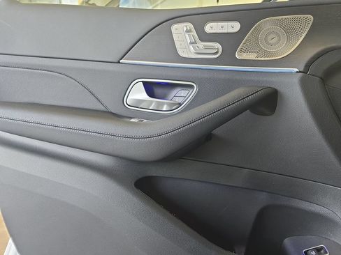 New 2026 Mercedes-Benz GLS 450 4MATIC image 28