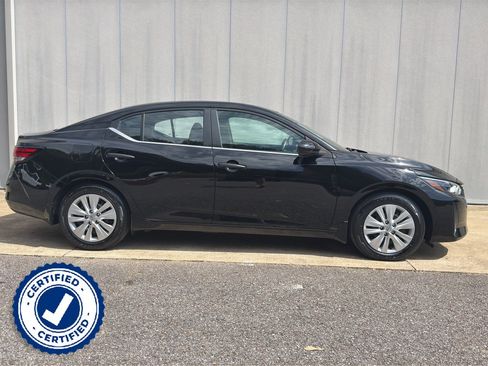 Certified 2025 Nissan Sentra S FWD image 2