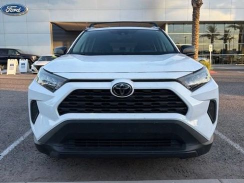 Used 2021 Toyota RAV4 LE w/ Carpet Mat Package (TMS) FWD image 10