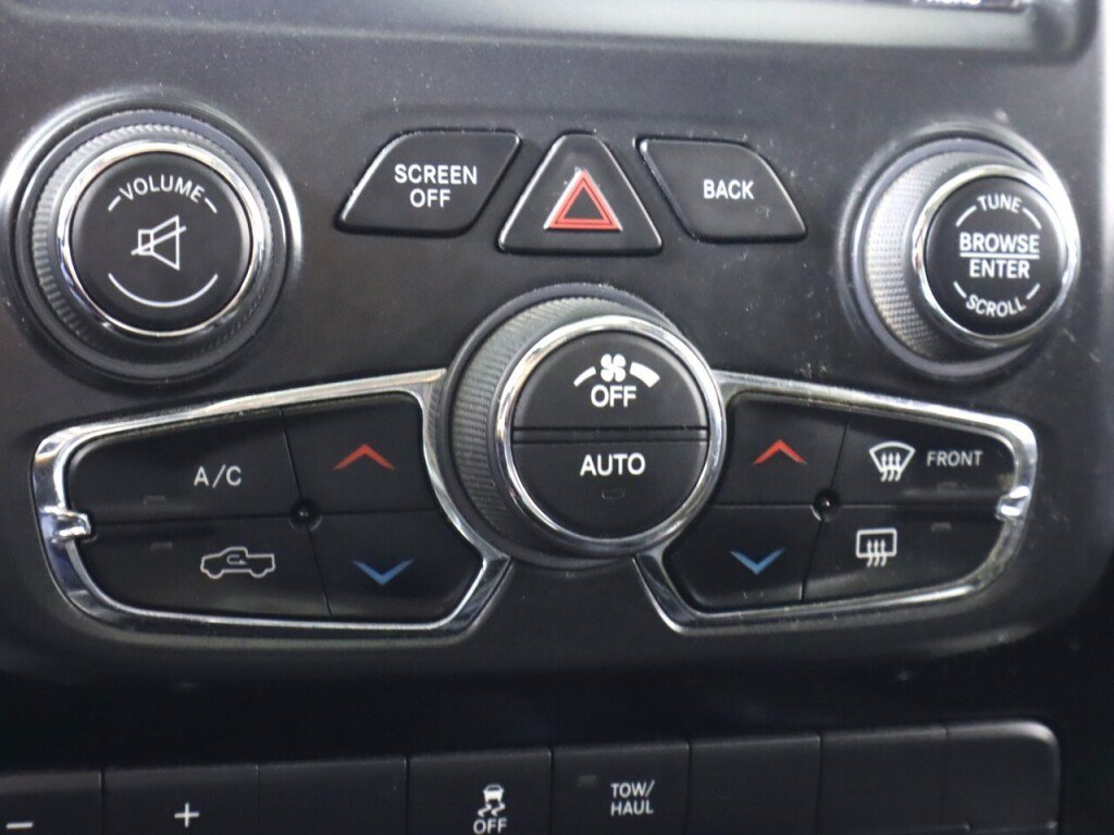 Used 2016 RAM 1500 Sport w/ Stinger Yellow Sport Package AWD/4WD image 16