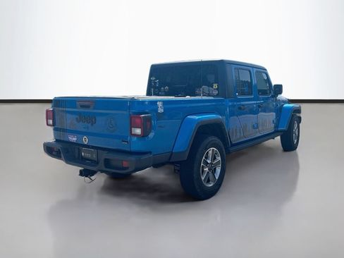Used 2023 Jeep Gladiator Sport AWD/4WD image 3
