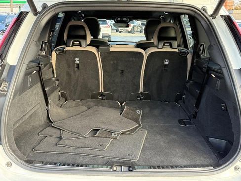 Certified 2025 Volvo XC90 B6 Plus image 5