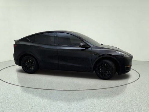 Used 2023 Tesla Model Y Long Range AWD/4WD image 6