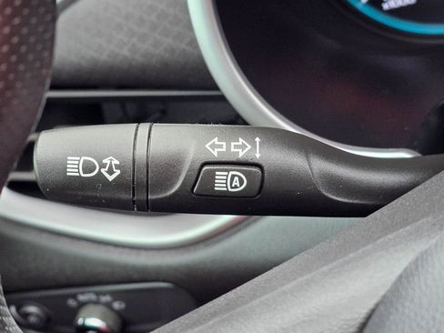 Used 2025 Chevrolet Malibu LT image 21