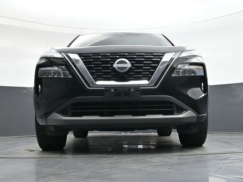 Used 2023 Nissan Rogue SV image 40