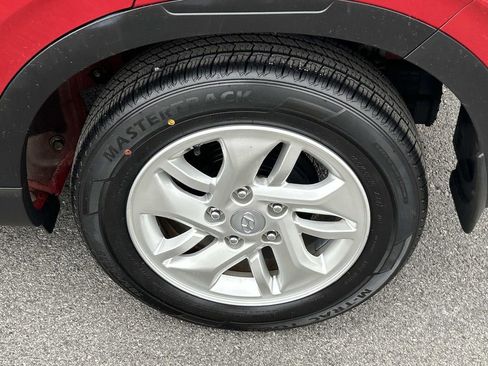 Used 2022 Hyundai Venue SE image 14