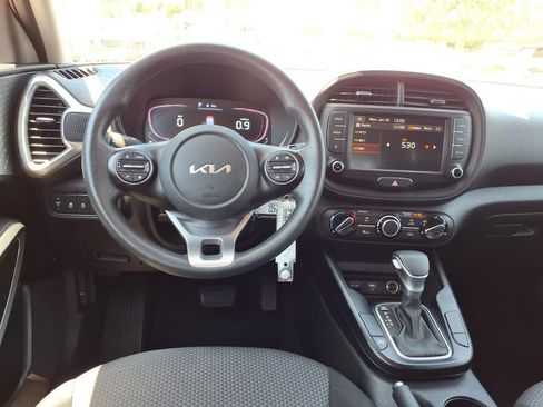Certified 2024 Kia Soul LX w/ Option Group 015 FWD image 11