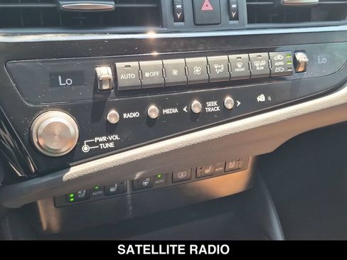 Used 2025 Lexus ES 350 Ultra Luxury FWD image 23