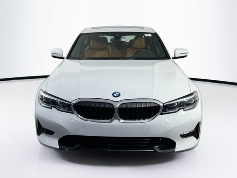 Used 2022 BMW 330i Sedan w/ Premium Package RWD image 2