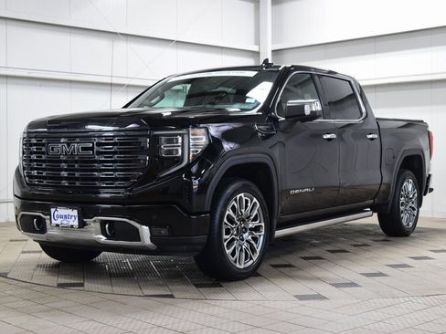 Used 2024 GMC Sierra 1500 Denali Ultimate image 3