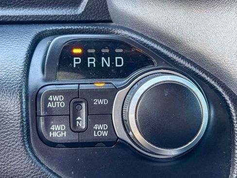 Used 2021 RAM 1500 Big Horn AWD/4WD image 46
