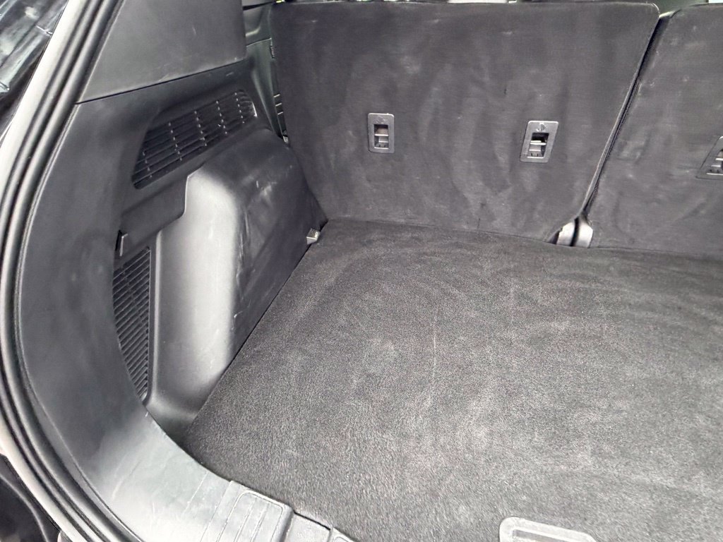 Used 2025 Ford Escape Platinum AWD/4WD image 42