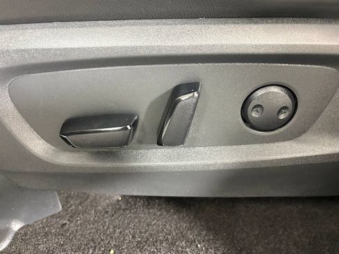 Used 2024 Nissan Pathfinder Rock Creek AWD/4WD image 13