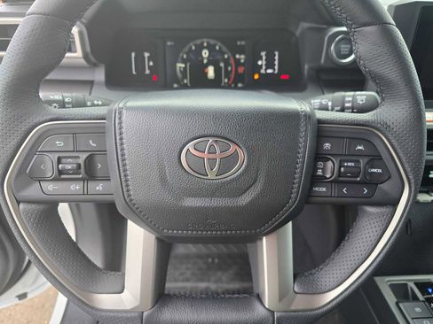 New 2026 Toyota 4Runner SR5 image 31