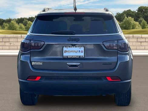 Used 2020 Jeep Compass Latitude image 4