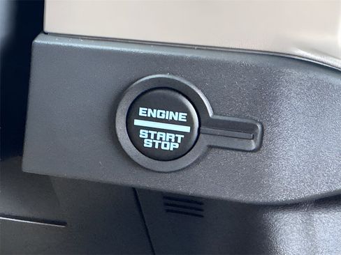 New 2025 Ford Bronco Outer Banks image 18