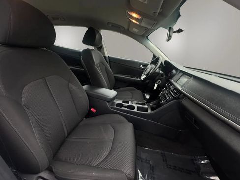 Used 2018 Kia Optima LX FWD image 16