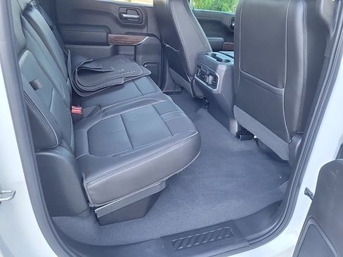 Used 2019 Chevrolet Silverado 1500 High Country w/ Technology Package image 36