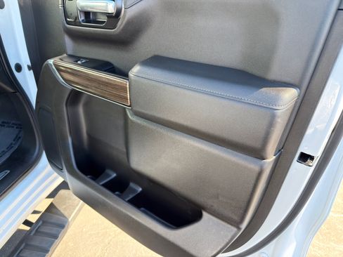 Used 2021 Chevrolet Silverado 1500 RST w/ Z71 Off-Road Package image 12