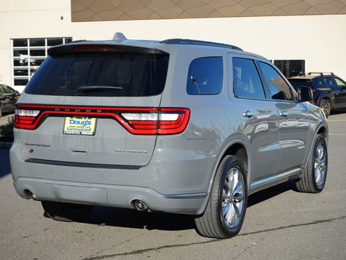 Used 2022 Dodge Durango Citadel image 3
