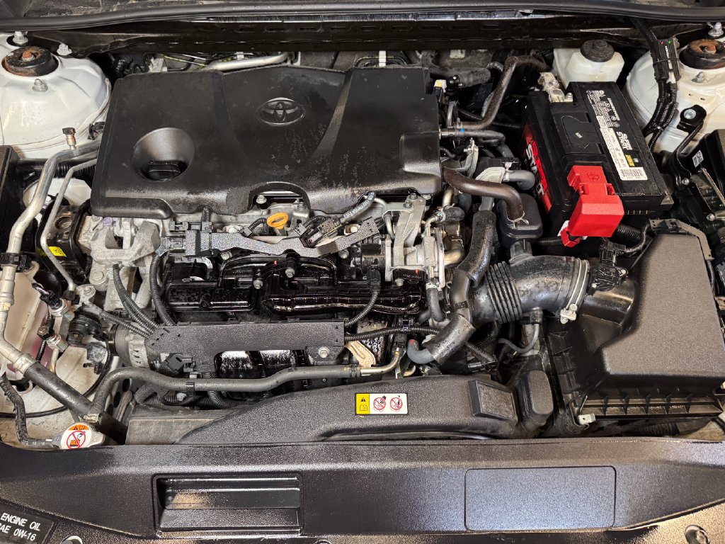 Used 2019 Toyota Camry XLE w/ Navigation Package FWD image 24